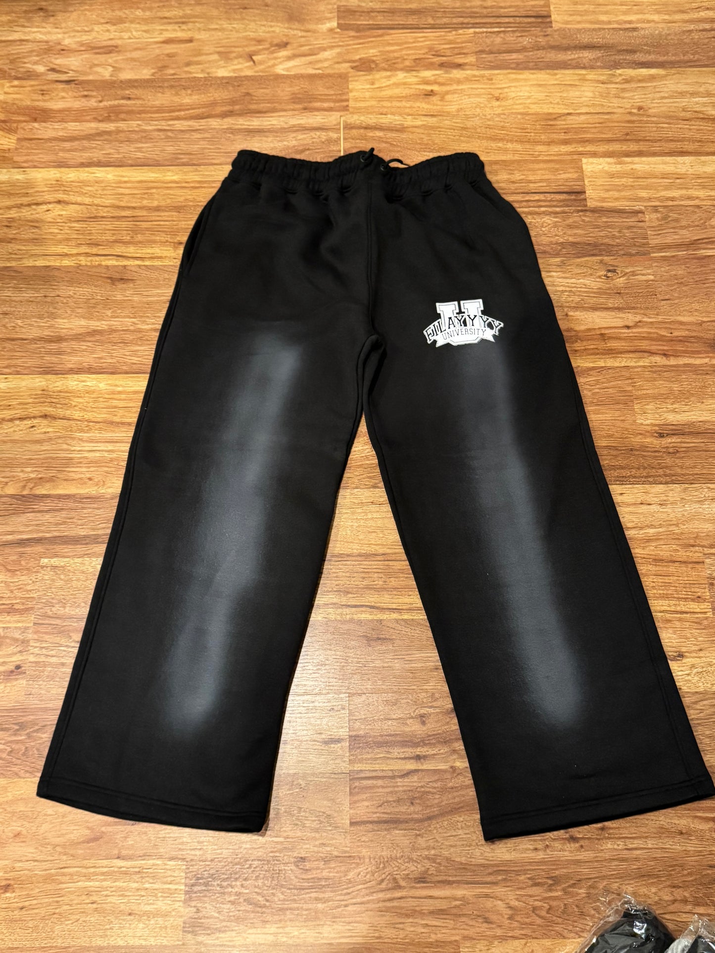 Lay U pants