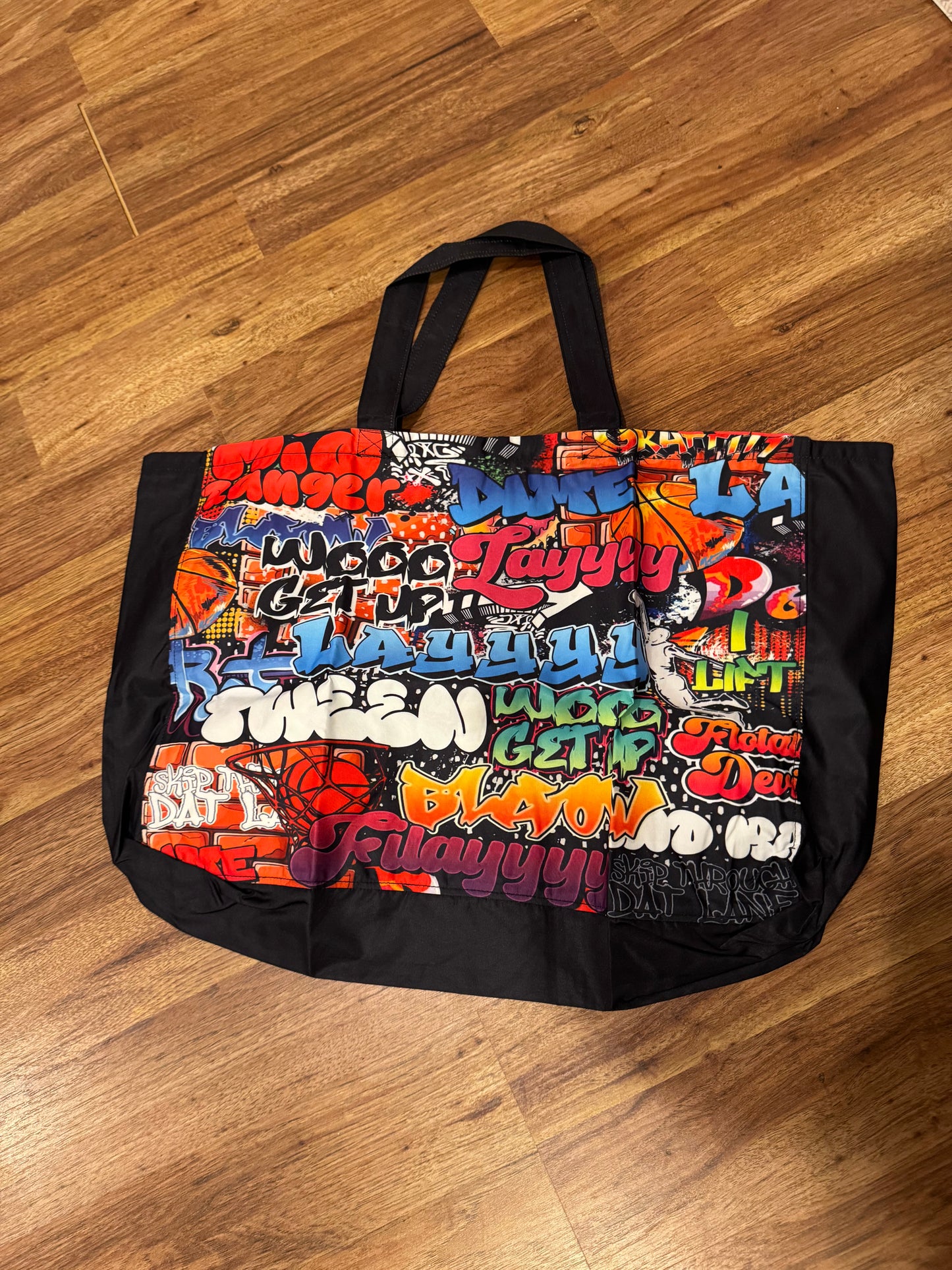 Tote bag